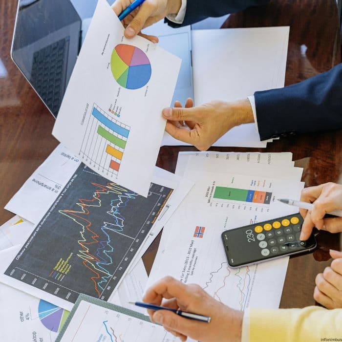 IT consulting strategy and digital transformation illustration